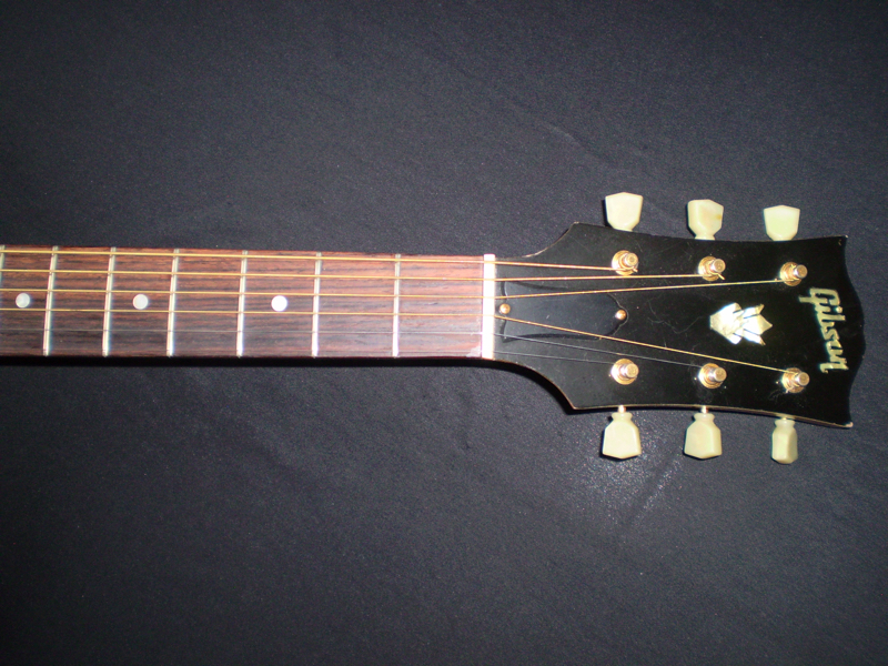 2000 Gibson J100XT