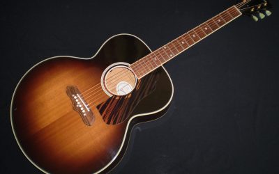 2013 Gibson SJ100 1941 Reissue  –  £1999