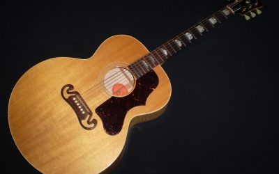 2003 Gibson J100 XT  –  £1999